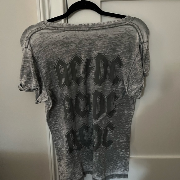 Recycled Karma - AC/DC Black Lightning Bolt T-Shirt - Picture 3 of 6